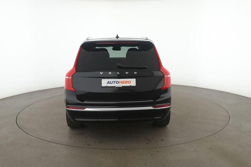 Second-hand Volvo XC90 Plus 235 CP (172 kW) 2023 Negru SUV