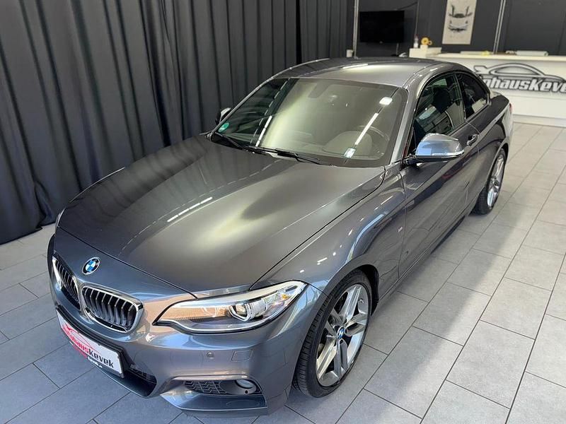Grau Gebraucht 2017 BMW 220 M Sport Coupé | 24.999 € (Fairer Preis) - Bild 1/4