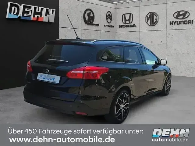 Gebraucht Ford Focus Business Edition 120 PS (88 kW) 2018 Schwarz Kombi