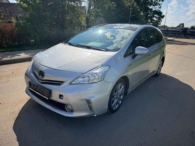 Silber Gebraucht 2014 Toyota Prius+ Executive Van / Kleinbus | 5.200 € (Superpreis) - Bild 1/4
