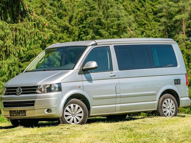 Reflexsilber Gebraucht 2011 VW T5 Comfortline Van | 19.990 € (Teuer) - Bild 1/4