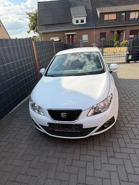 Gebraucht Seat Ibiza SC Style 69 PS (50 kW) 2011 Weiß Kleinwagen