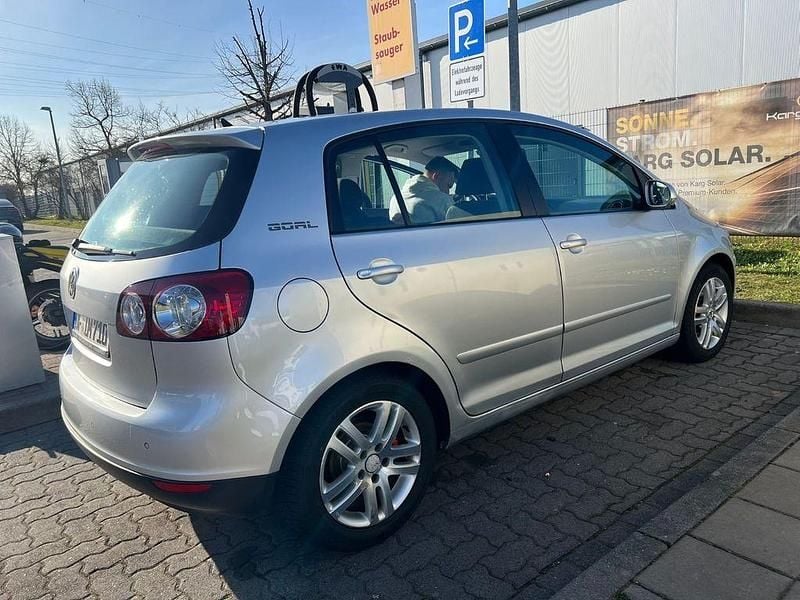 Silber Gebraucht 2006 VW Golf Plus Cross Goal Van / Kleinbus | 4.199 € (Etwas zu teuer) - Bild 1/4