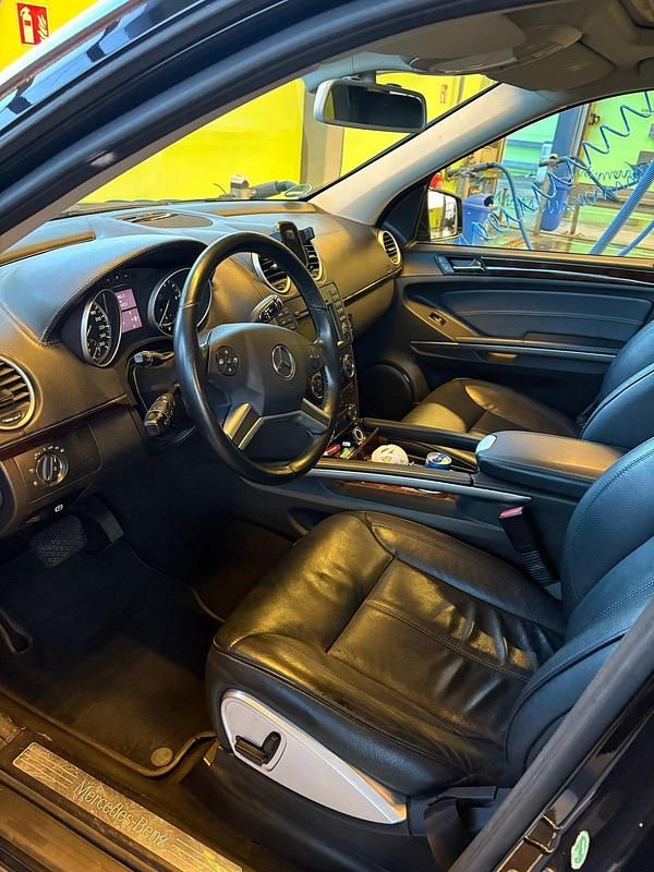 Gebraucht Mercedes GL350 255 PS (187 kW) 2012 Schwarz SUV