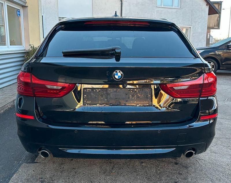 Gebraucht BMW 530 265 PS (194 kW) 2019 Schwarz Kombi