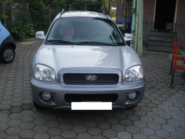 Gebraucht Hyundai Santa Fe 146 PS (107 kW) 2004 Silber metallic SUV