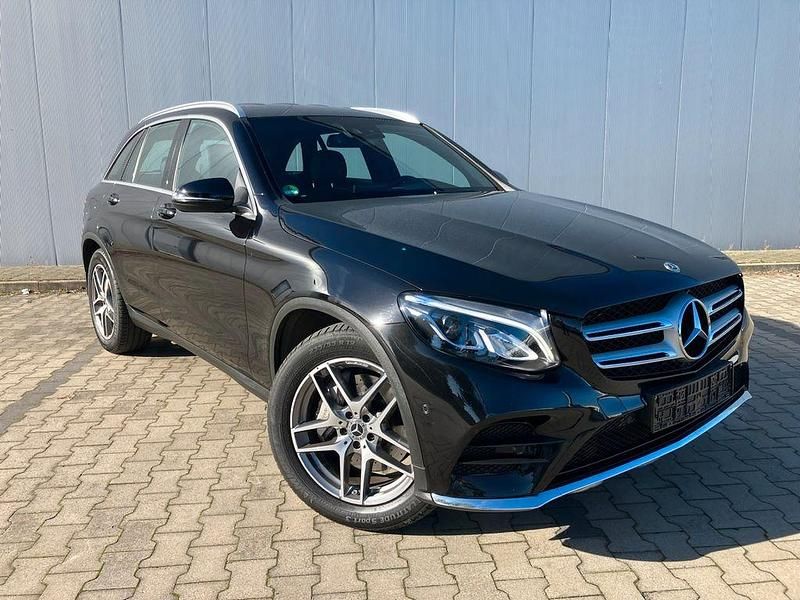 Schwarz Gebraucht 2018 Mercedes GLC220 SUV | 31.500 € (Fairer Preis) - Bild 1/4