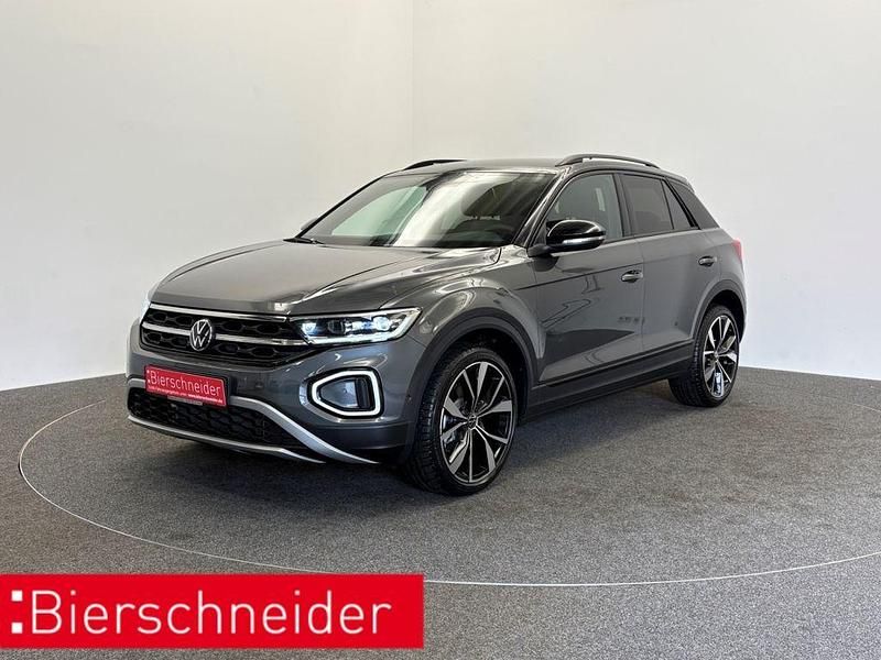 Grau Gebraucht 2025 VW T-Roc Style SUV | 43.450 € (Etwas zu teuer) - Bild 1/3