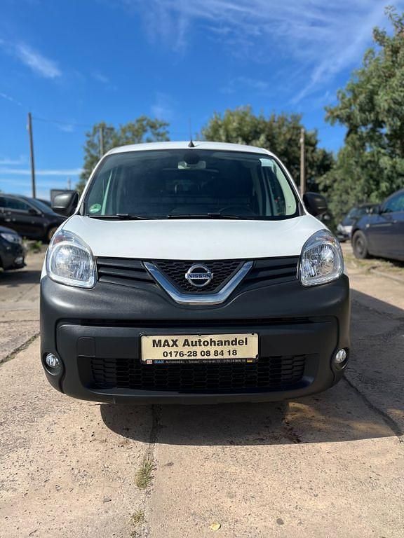 Weiß Gebraucht 2020 Nissan NV250 Van | 11.500 € - Bild 1/4