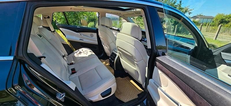 Schwarz Gebraucht 2009 BMW 530 Gran Turismo Comfort Edition Limousine | 9.900 € (Fairer Preis) - Bild 1/4