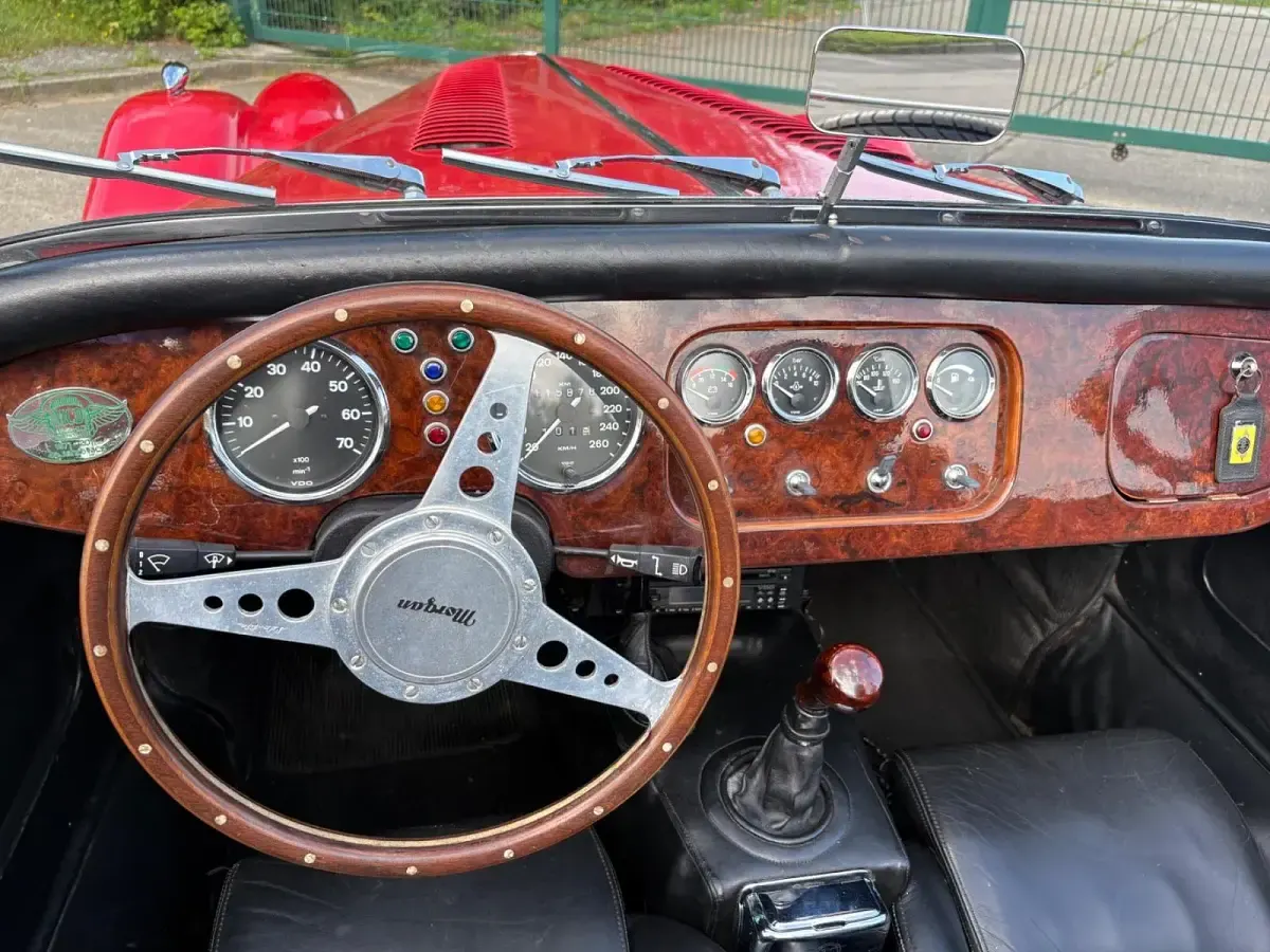 Gebraucht Morgan Plus 8 172 PS (126 kW) 1990 Rot Cabrio