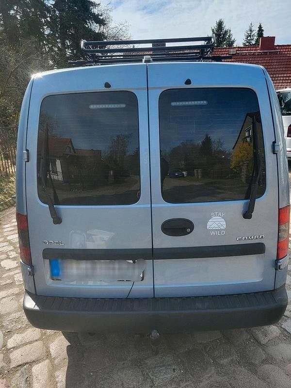Gebraucht Opel Combo 87 PS (63 kW) 2004 Blau Van / Kleinbus