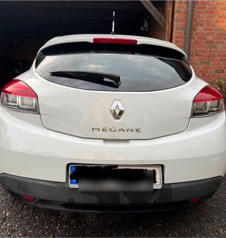 Weiß Gebraucht 2011 Renault Mégane Coupé Coupé | 5.333 € (Teuer) - Bild 1/4