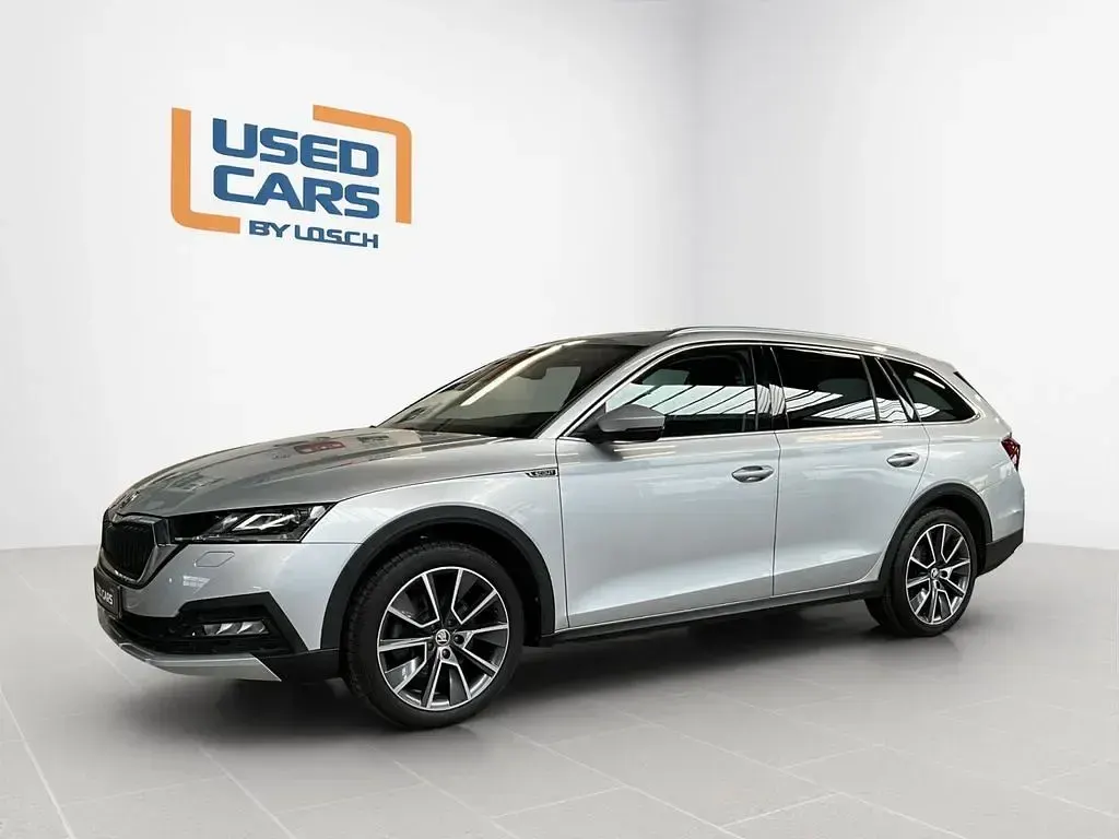 Gebraucht Skoda Octavia Scout 4x4 200 PS (147 kW) 2022 Grau Limousine