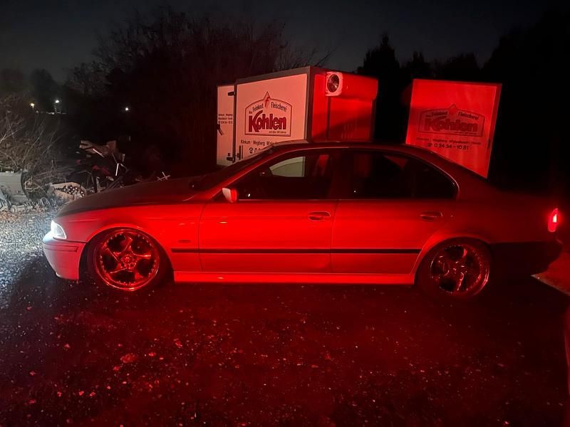 Gebraucht BMW 525 163 PS (119 kW) 2000 Silber Limousine