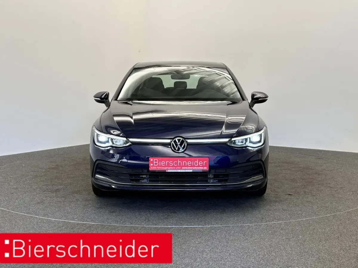 Gebraucht VW Golf VIII Pro 150 PS (110 kW) 2023 Blau Limousine