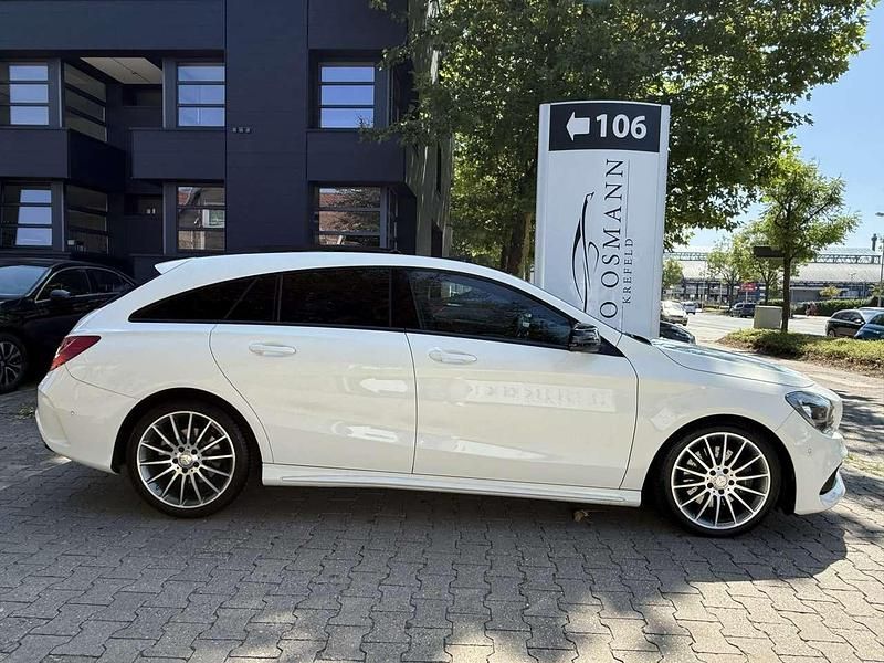 Gebraucht Mercedes CLA220 AMG line 177 PS (130 kW) 2016 Calcitweiss  unilack Limousine