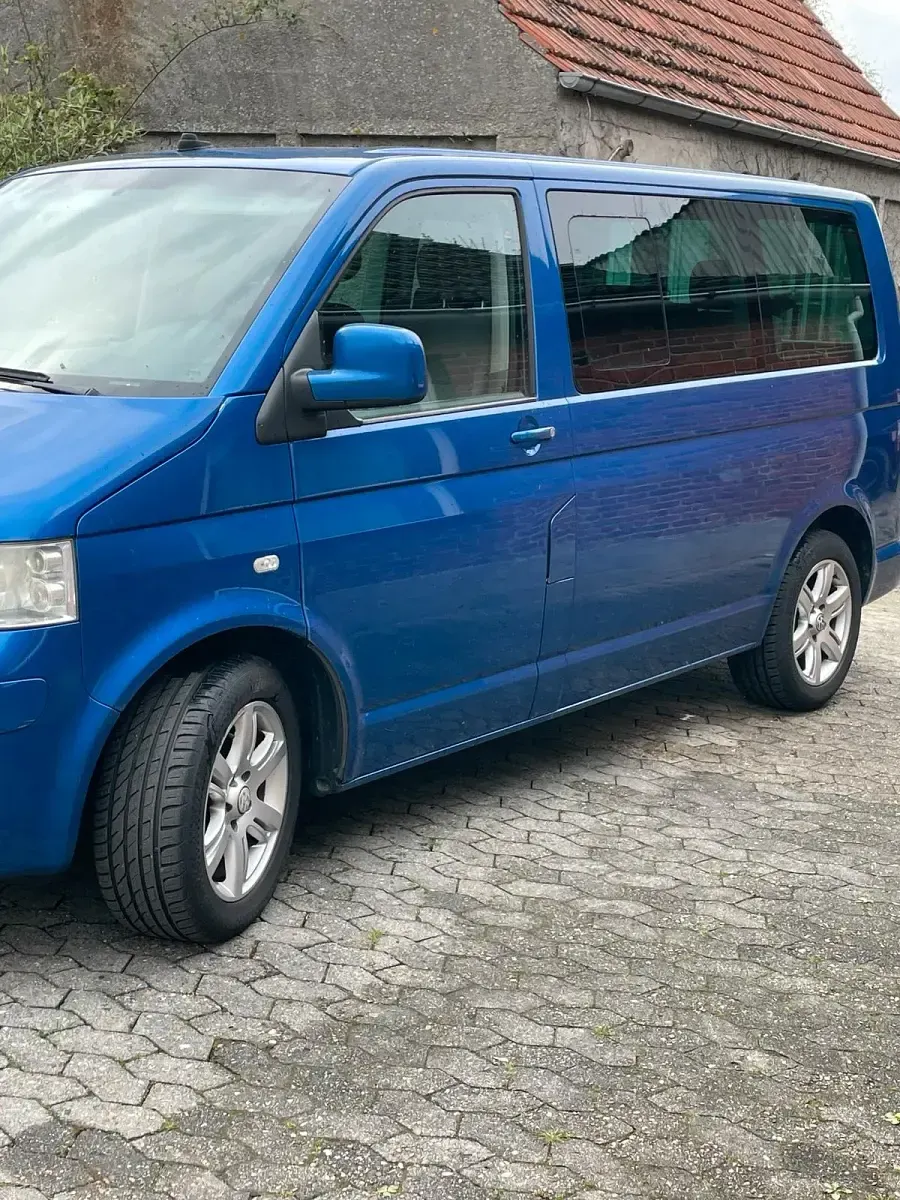 Gebraucht VW T5 131 PS (96 kW) 2005 Blau Van