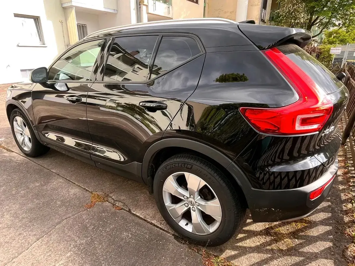 Gebraucht Volvo XC40 150 PS (110 kW) 2019 Schwarz SUV