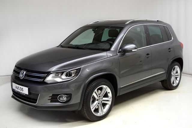 Gebraucht VW Tiguan LOUNGE 150 PS (110 kW) 2016 Grau metallic SUV