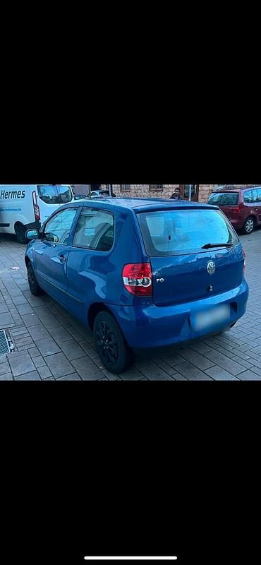 Second-hand VW Fox 75 CP (55 kW) 2006 Albastru Hatchback