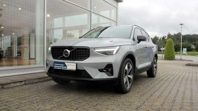 Gebraucht Volvo XC40 120 PS (88 kW) 2025 SUV