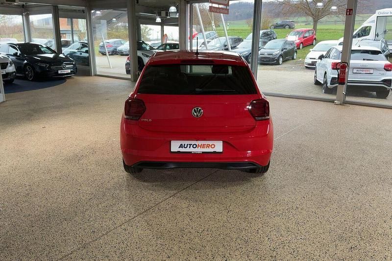 Gebraucht VW Polo Highline 2019 Rot Limousine