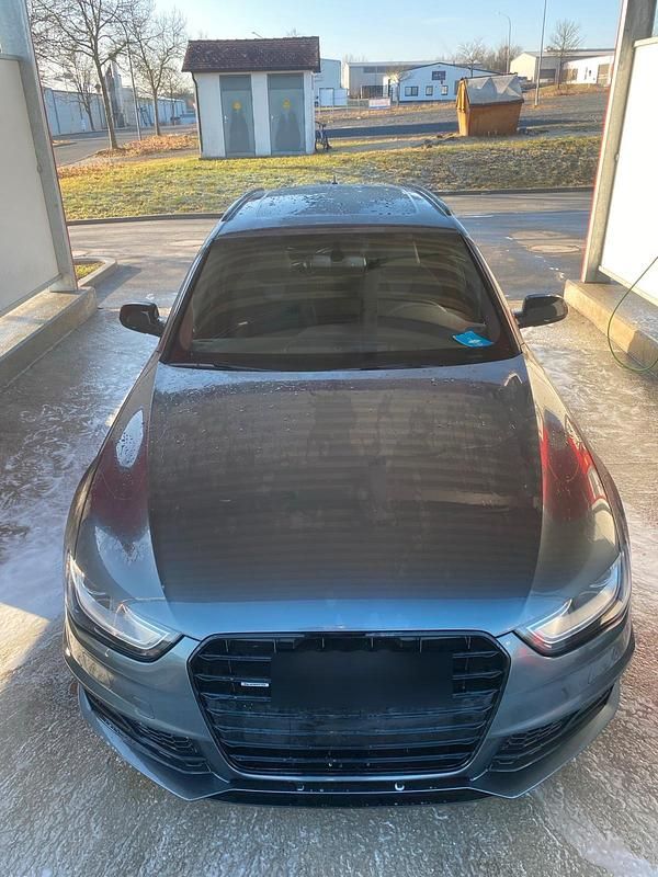 Gebraucht Audi A4 Exclusive 245 PS (180 kW) 2015 Grau Kombi