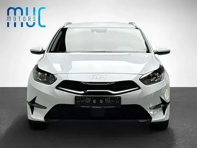 Gebraucht Kia Ceed Sportswagon Vision 136 PS (100 kW) 2024 Weiß Kombi