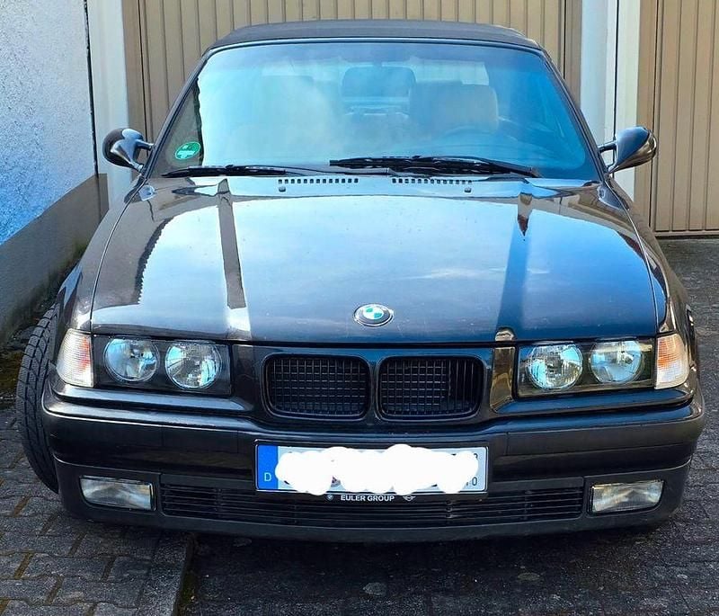 Schwarz Gebraucht 1994 BMW 325 Cabriolet Cabrio | 6.500 € - Bild 1/4