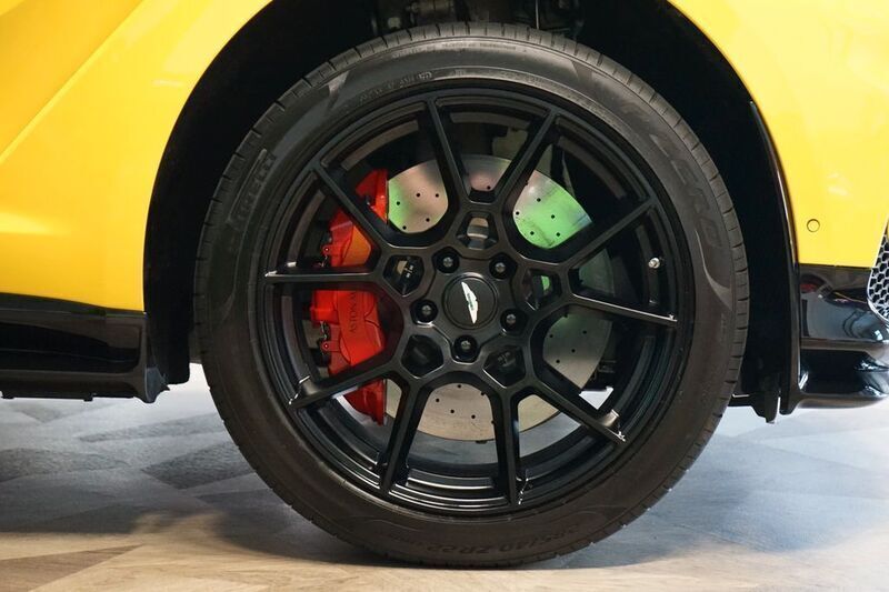 Gebraucht Aston Martin DBX 707 707 PS (519 kW) 2023 Gelb SUV