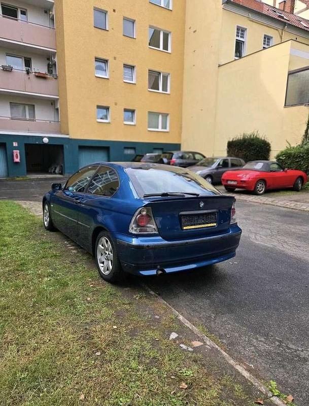 Blau Gebraucht 2002 BMW 316 Compact Kleinwagen | 1.800 € (Fairer Preis) - Bild 1/4
