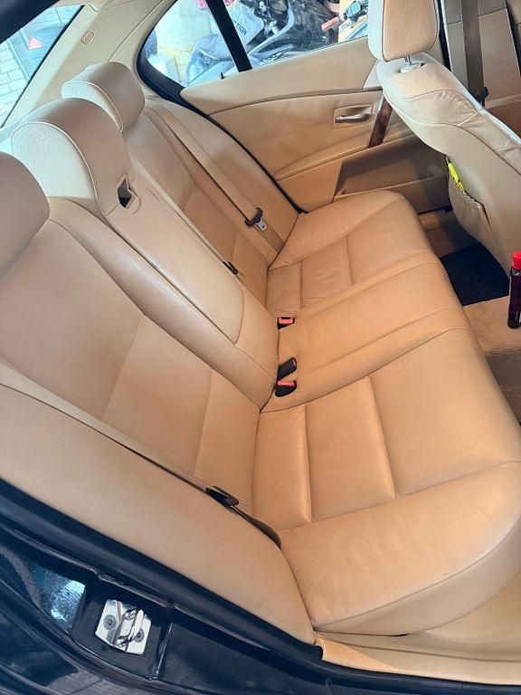 Second-hand BMW 525 177 CP (130 kW) 2004 Negru Berlinǎ