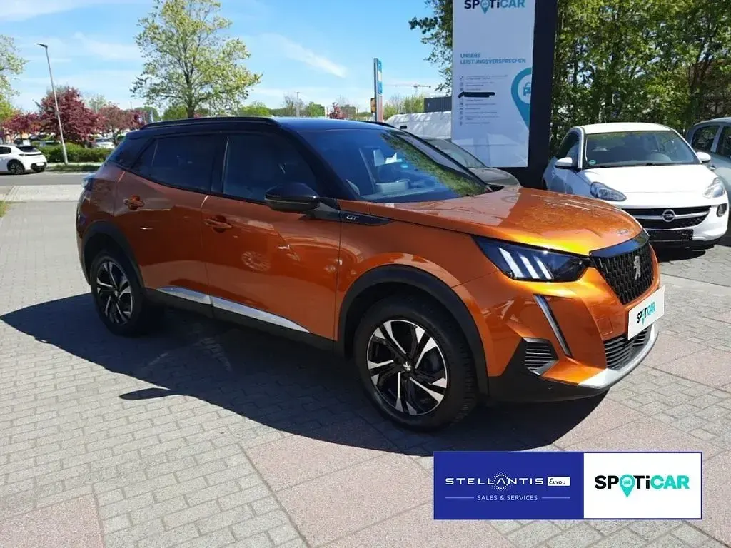 Gebraucht Peugeot 2008 GT 131 PS (96 kW) 2023 Orange SUV
