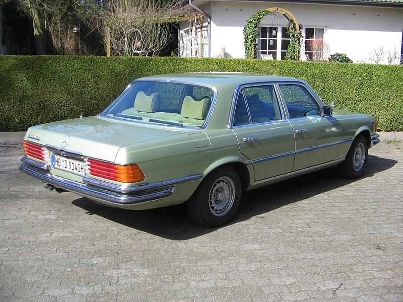 Gebraucht Mercedes 450 200 PS (147 kW) 1976 Grün Limousine