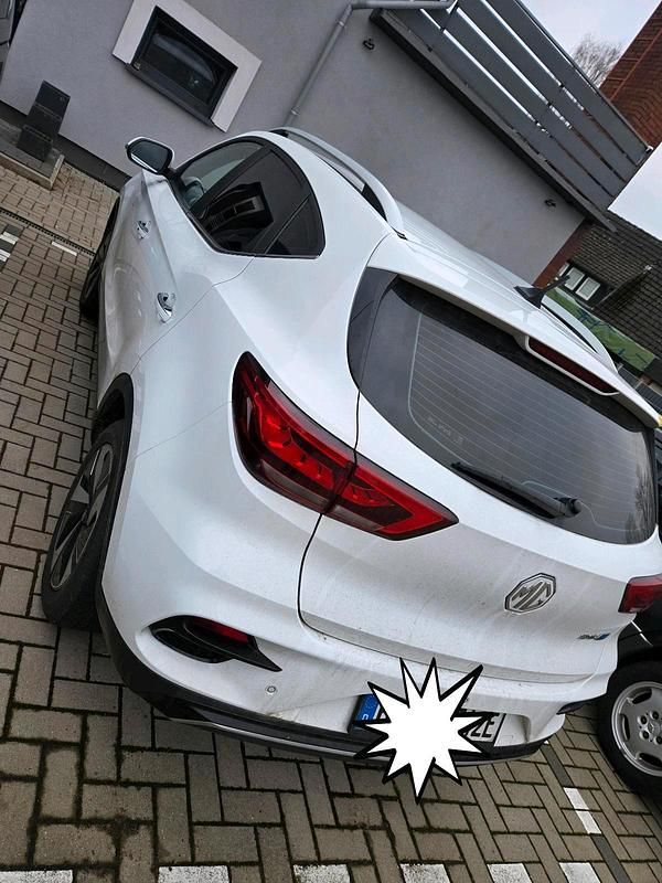 Gebraucht MG ZS 130 kW (177 PS) 2022 Weiß SUV