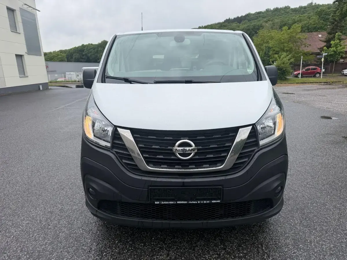 Gebraucht Nissan NV300 S 145 PS (106 kW) 2019 Weiß Van