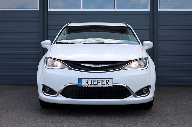 Gebraucht Chrysler Pacifica 291 PS (214 kW) 2019 Weiß SUV