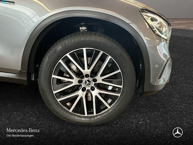 Gebraucht Mercedes GLC300e 320 PS (235 kW) 2021
