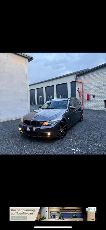 Grau Gebraucht 2007 BMW 320 M Sport Kombi | 2.690 € (Superpreis) - Bild 1/4