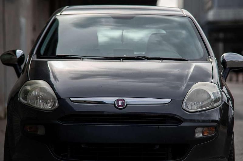 Gebraucht Fiat Punto Evo Active 77 PS (56 kW) 2010 Schwarz Kleinwagen