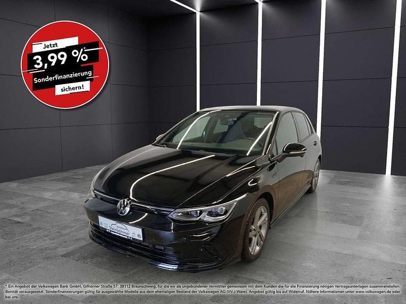 Grenadillschwarz Gebraucht 2024 VW Golf VIII R-line Limousine | 29.440 € (Fairer Preis) - Bild 1/4