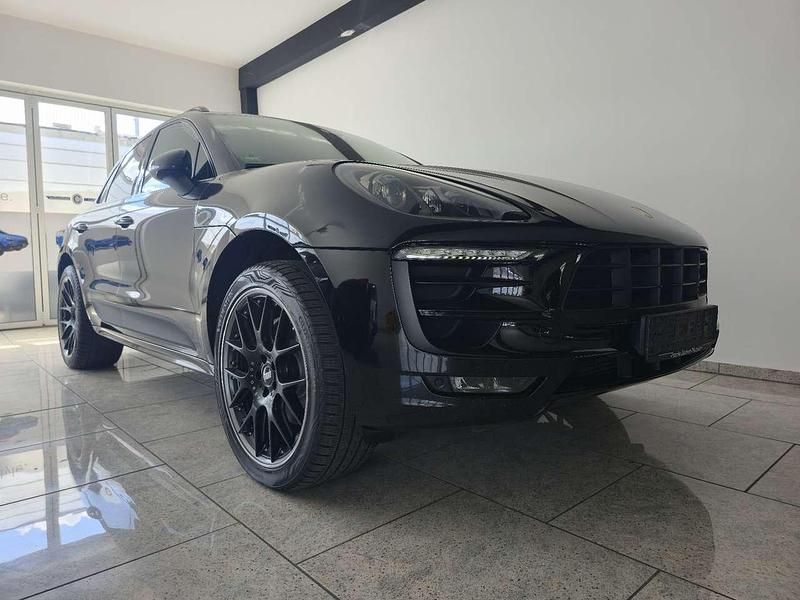 Schwarz Gebraucht 2015 Porsche Macan S Sport SUV | 25.500 € (Etwas zu teuer) - Bild 1/4