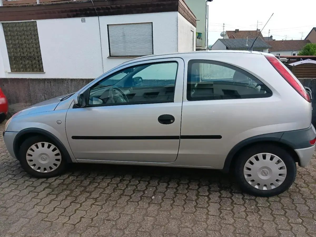 Second-hand Opel Corsa 2001 Argintiu Hatchback
