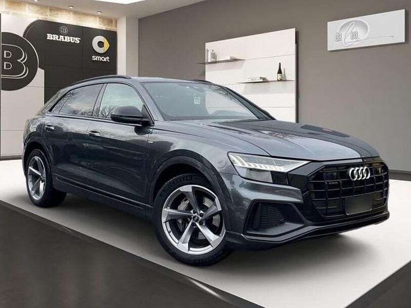 Gebraucht Audi Q8 S-Line 286 PS (210 kW) 2023 Grau SUV