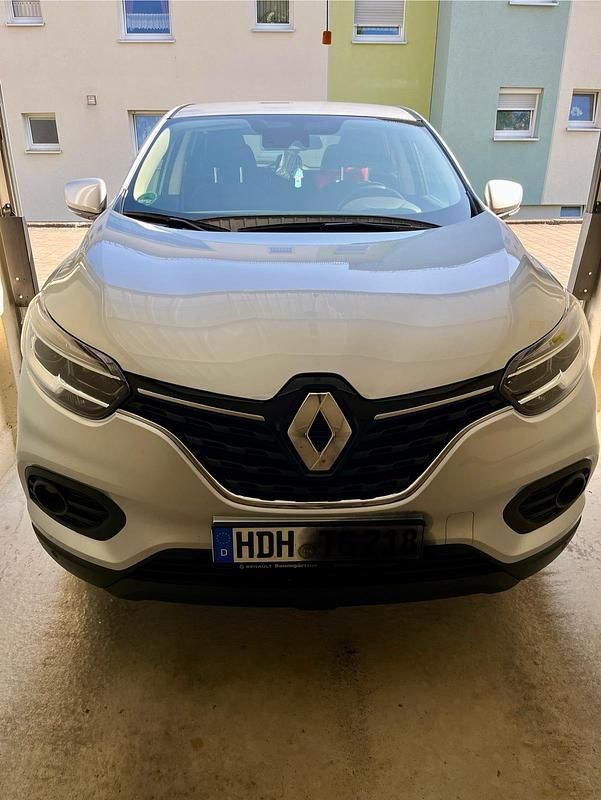 Silber Gebraucht 2021 Renault Kadjar SUV | 15.000 € (Guter Preis) - Bild 1/4