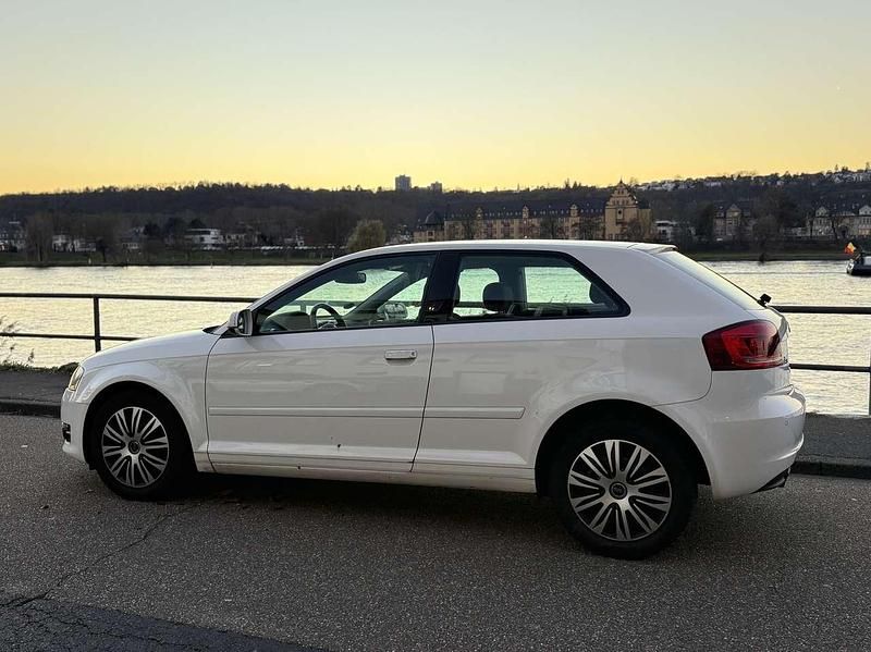 Gebraucht Audi A3 Ambition 102 PS (75 kW) 2011 Kleinwagen