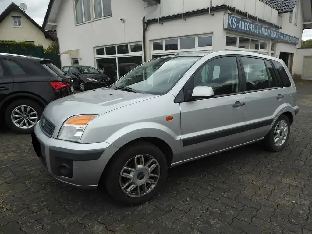 Gebraucht Ford Fusion Style 101 PS (74 kW) 2009 Silber Kleinwagen
