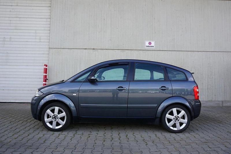 Usata Audi A2 Design 75 CV (55 kW) 2002 Grigio Utilitaria