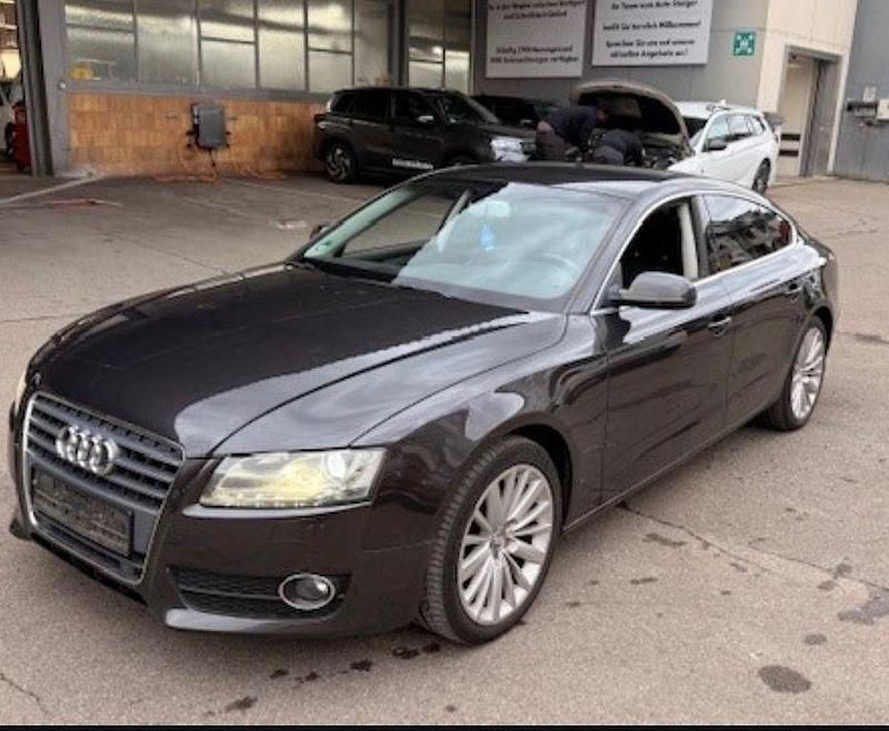 Lavagrau Gebraucht 2010 Audi A5 Sportback Sport Limousine | 9.780 € (Fairer Preis) - Bild 1/4